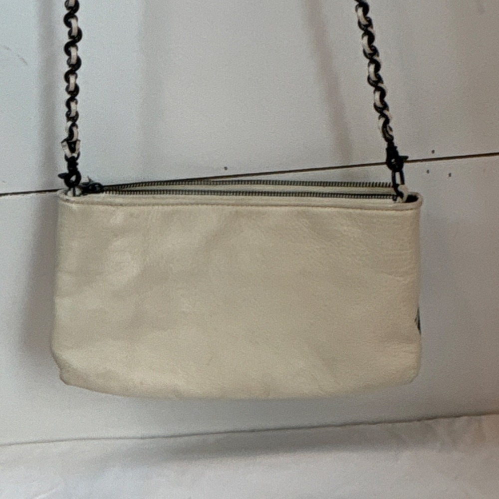 Elliott Lucca Ivory Shoulder Bag with Peacock Feather hand painted. - Picture 4 of 13